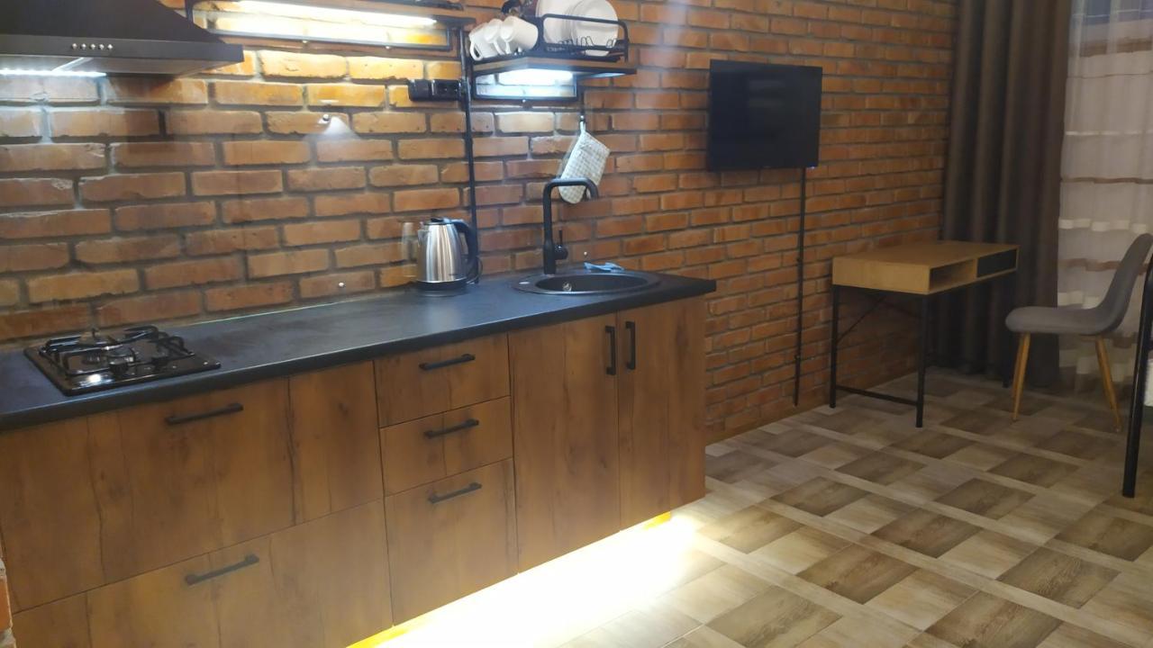 Loft House Aparthotel Odessa Exteriör bild