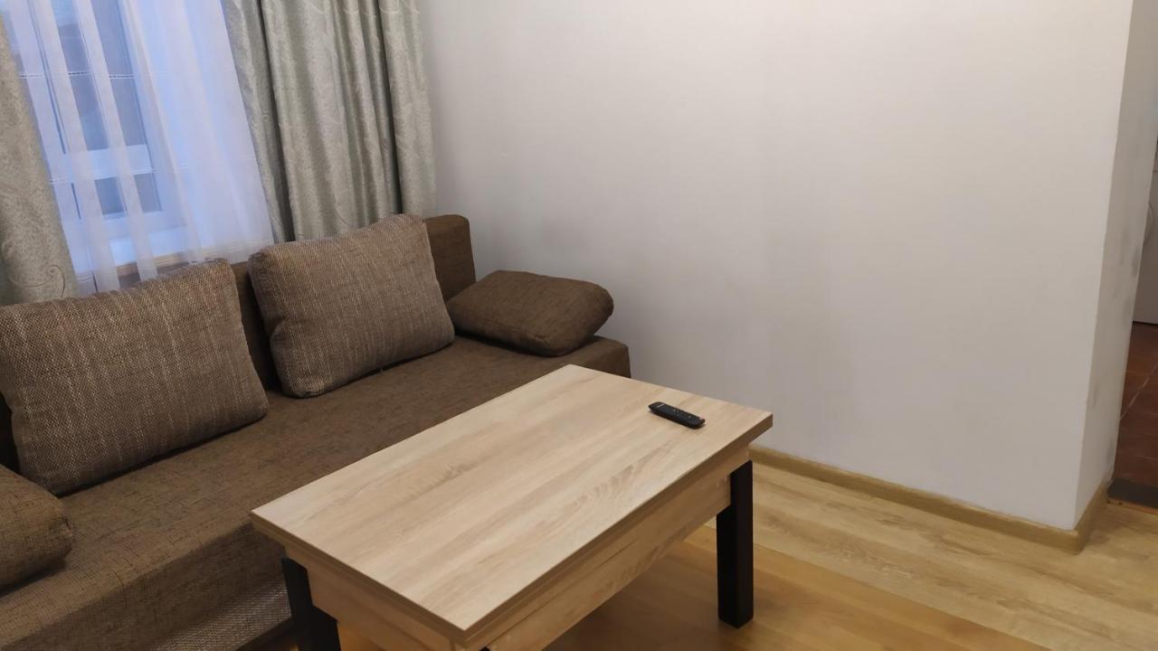 Loft House Aparthotel Odessa Exteriör bild